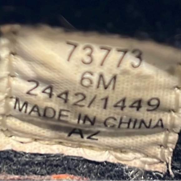 Landsβ End Men's Insulated Comfort Mocs, Vibram Arctic Grip Sz 6 - Picture 4 of 5